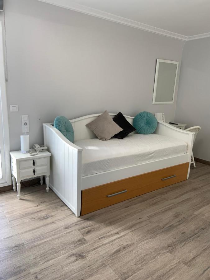 רדונדולה Hostal Antolin מראה חיצוני תמונה